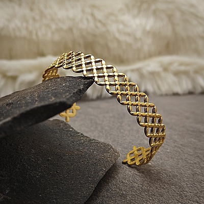 Zigzag Design Gold Plated Stake Bangle Bracelet