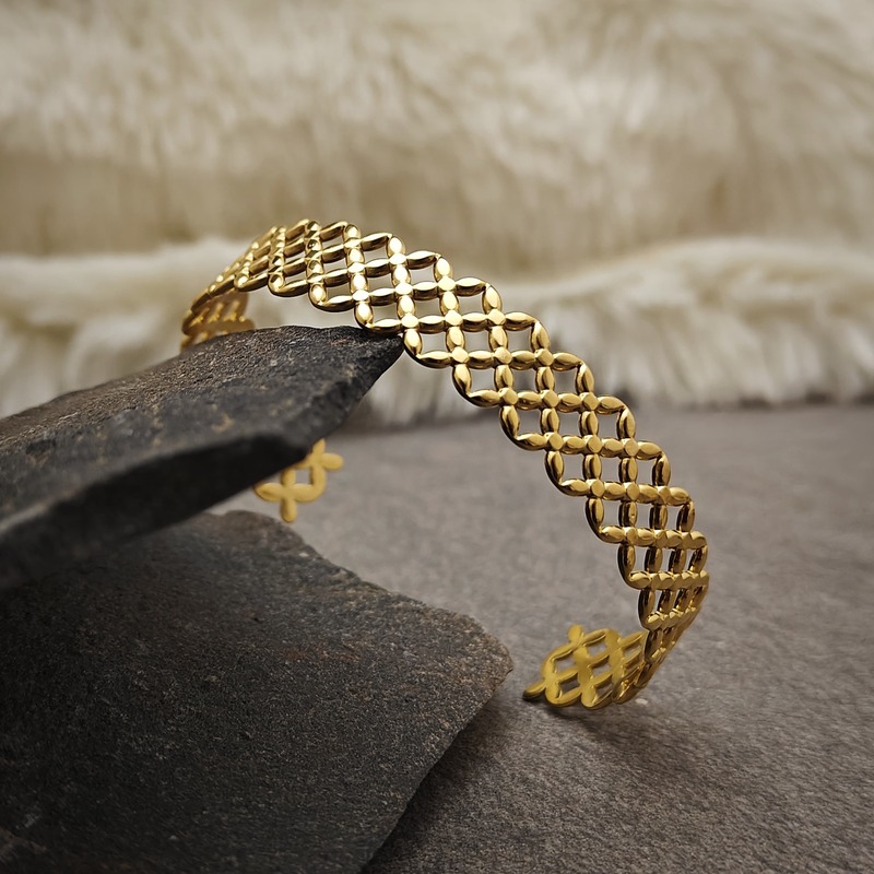 Zigzag Design Gold Plated Stake Bangle Bracelet