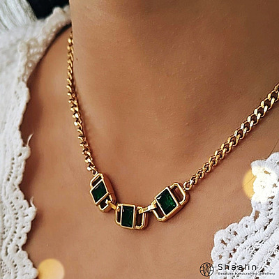 Emerald Studded Glamorous Gold Plated Minimal Necklace