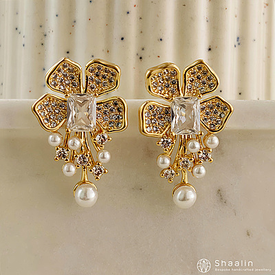 Enchanted Brilliance Diamond Dust Linear Drops Enchanted Brilliance Diamond Dust Linear Drops